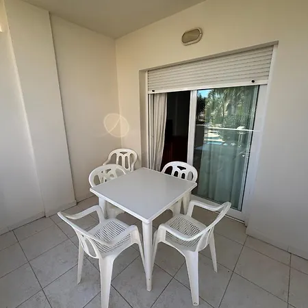 La Fontana B- Primer Piso- Serviden